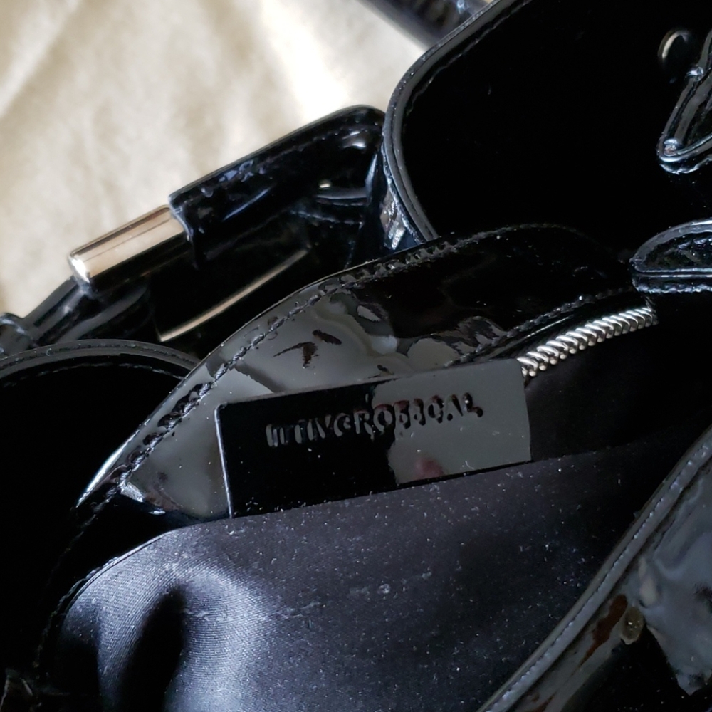 Burberry quilted patent leather large silver tone (price is firm)